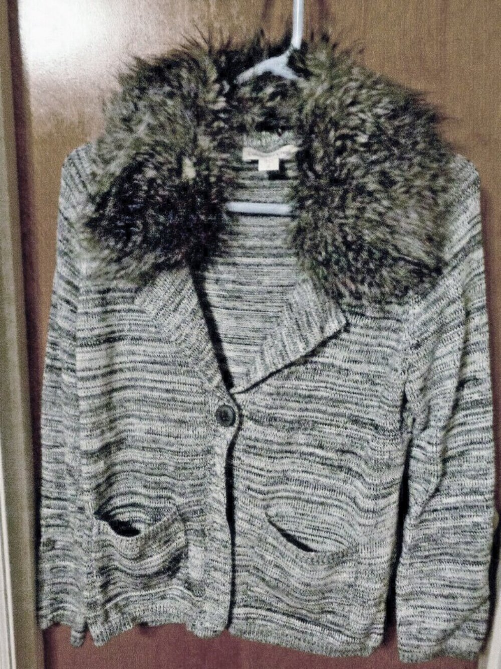 WOMEN'S COLDWATER CREEK CARDIGAN w/ REMOVEABLE FAUX FUR COLLAR SIZE-(S)